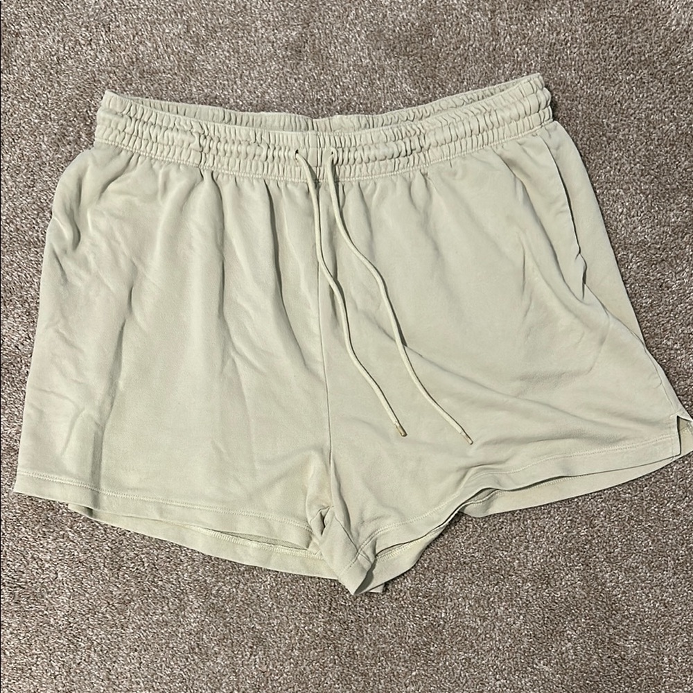 H&M Green and Yellow Athletic Shorts Elastic Waistband